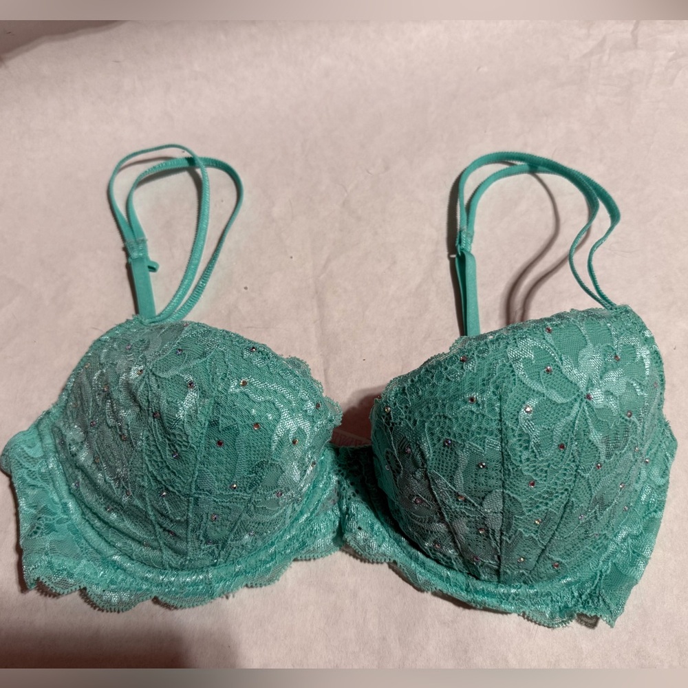 Victorias Secret PINK Lightly Lined Demi Bra Sea Green Lace w/ Rhinestones- 32D